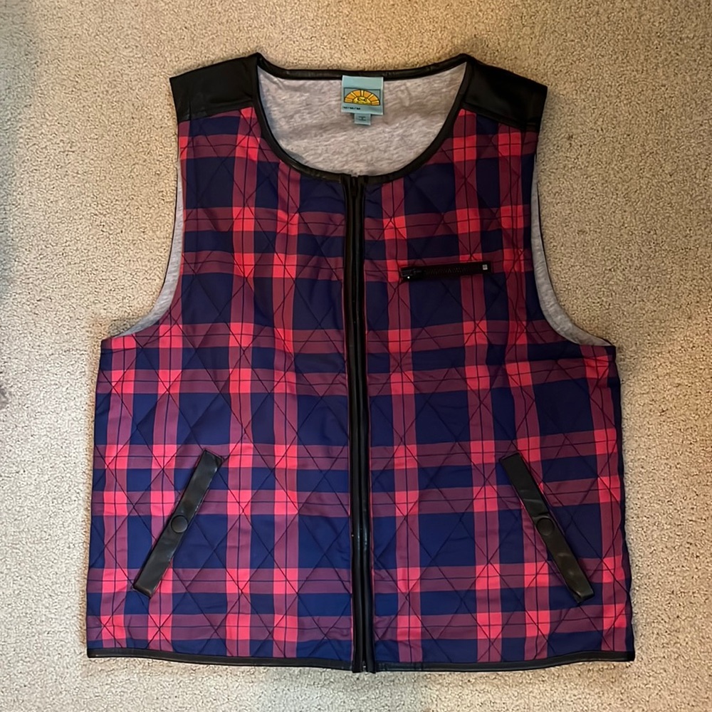 C & C California fall vest, medium